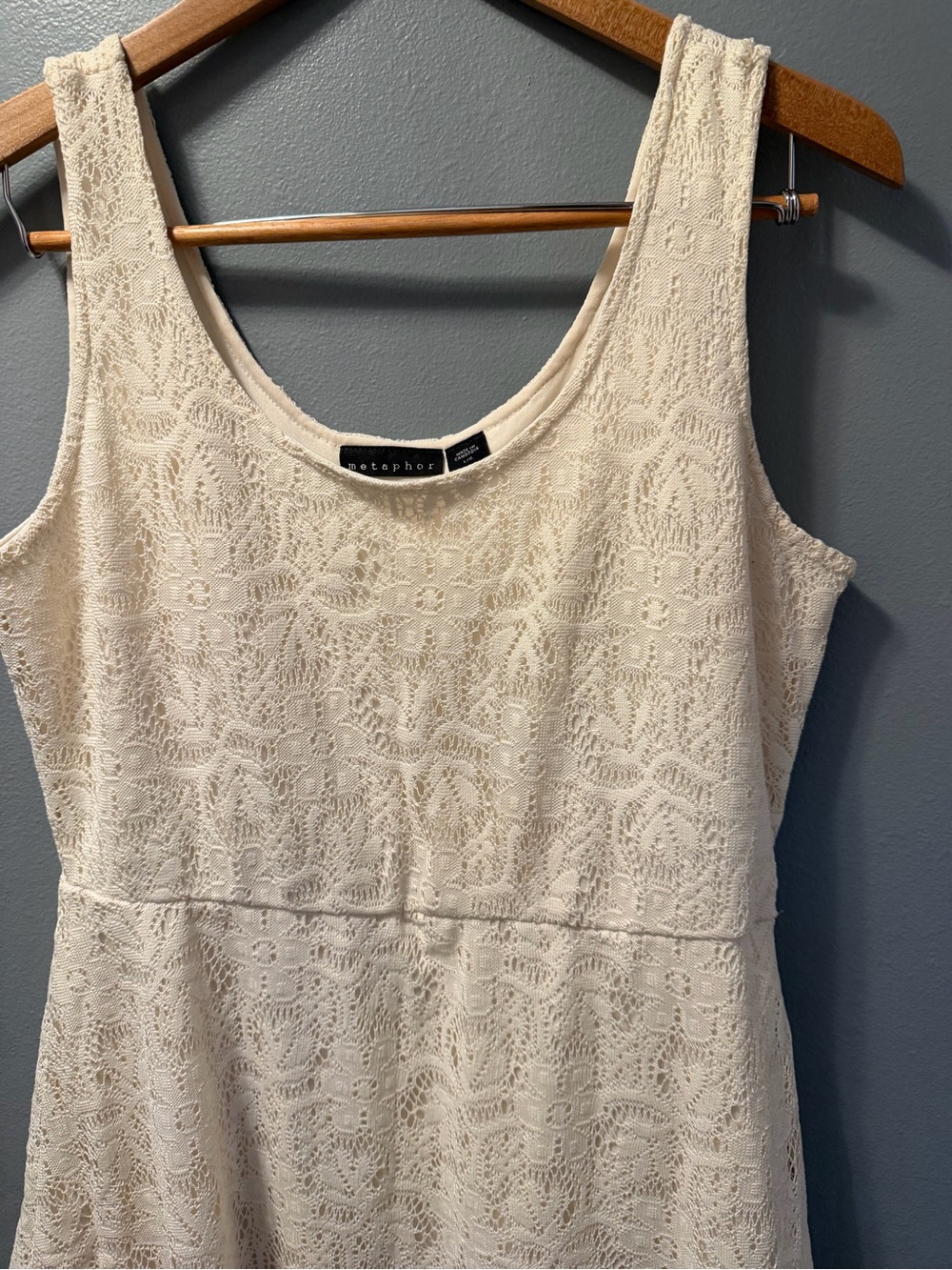 Cream lace mini dress - Picture 3 of 5
